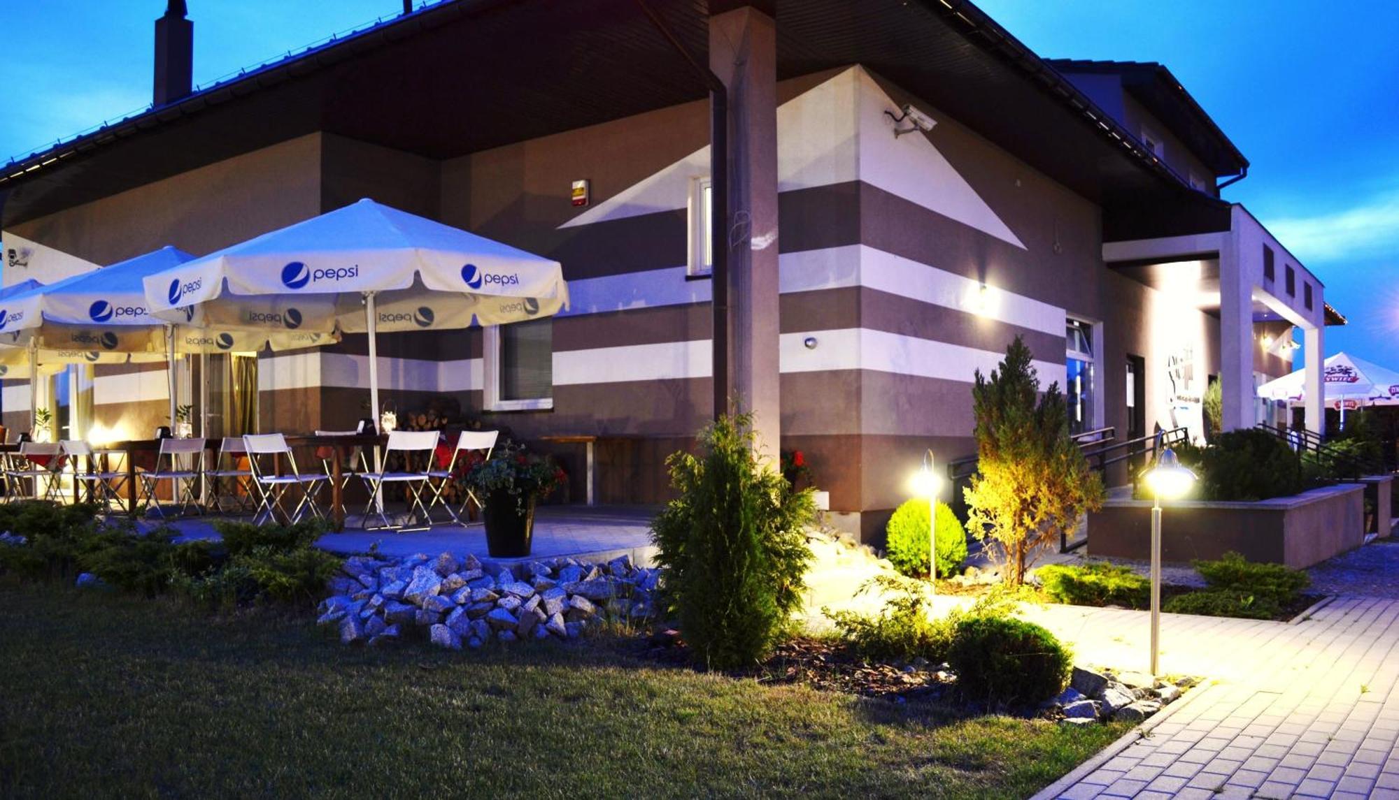 סויבודזין Hotel Graffit מראה חיצוני תמונה